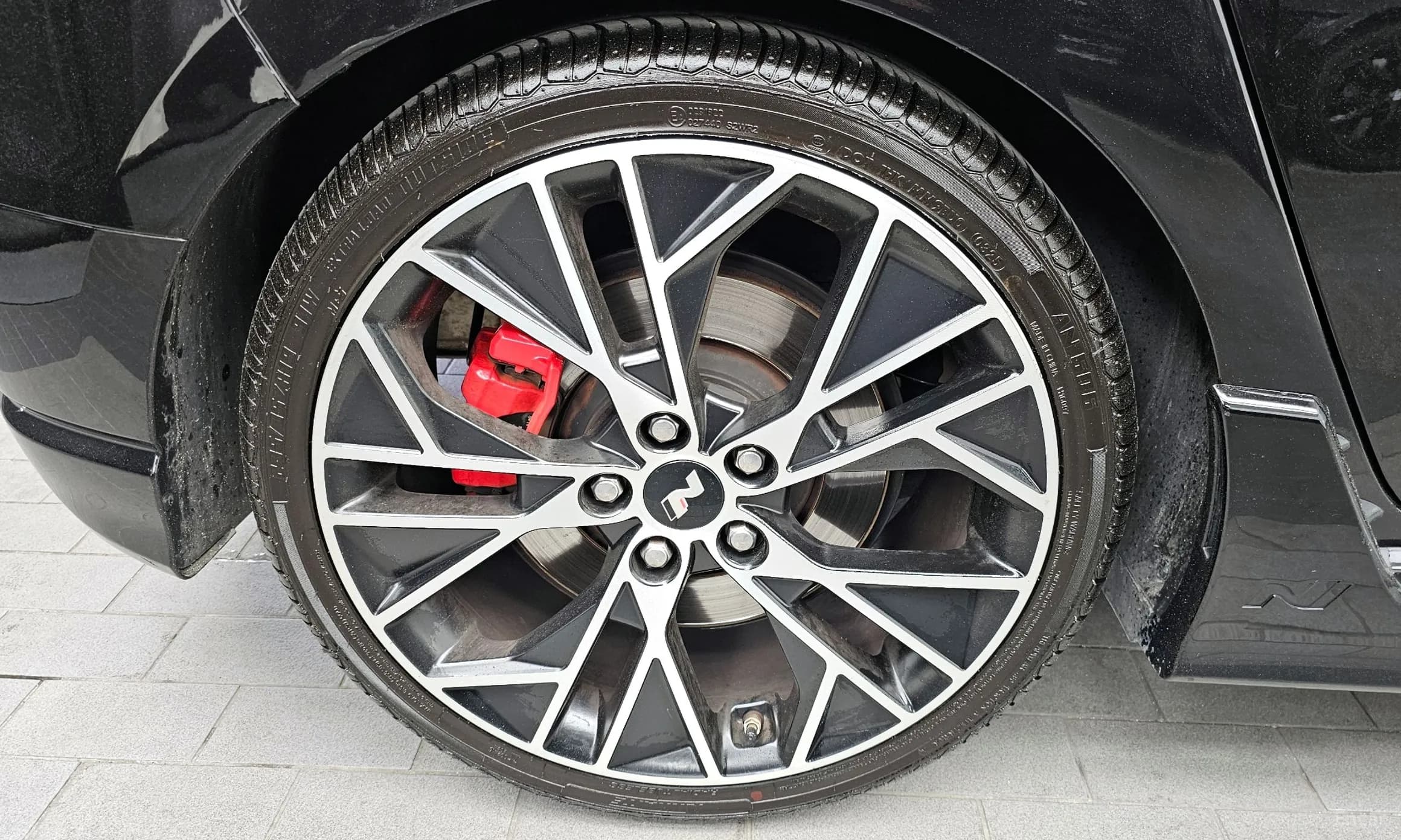 Veloster (JS)