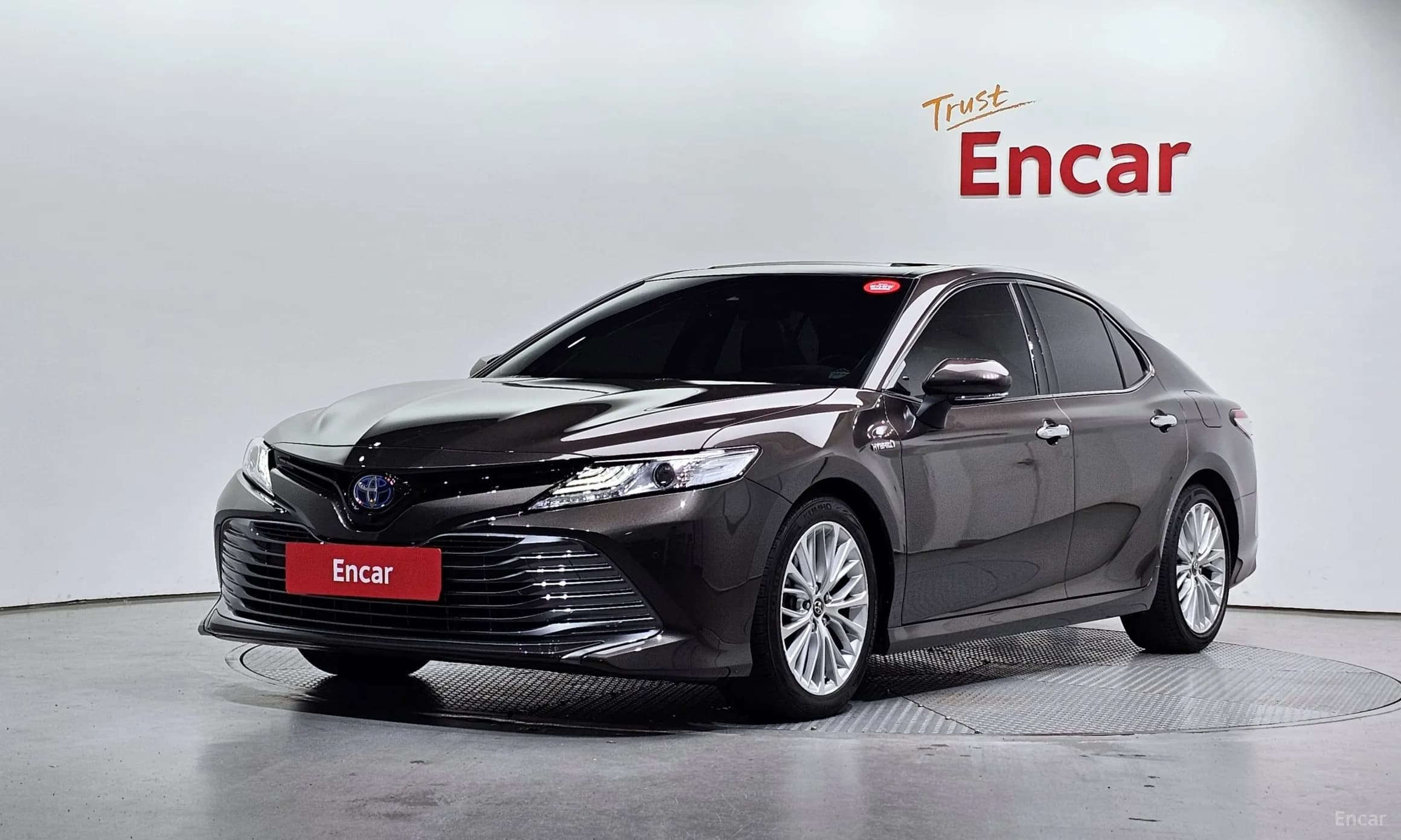 Camry (XV70)