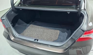 Camry (XV70)