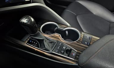 Camry (XV70)