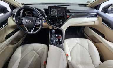 Camry (XV70)