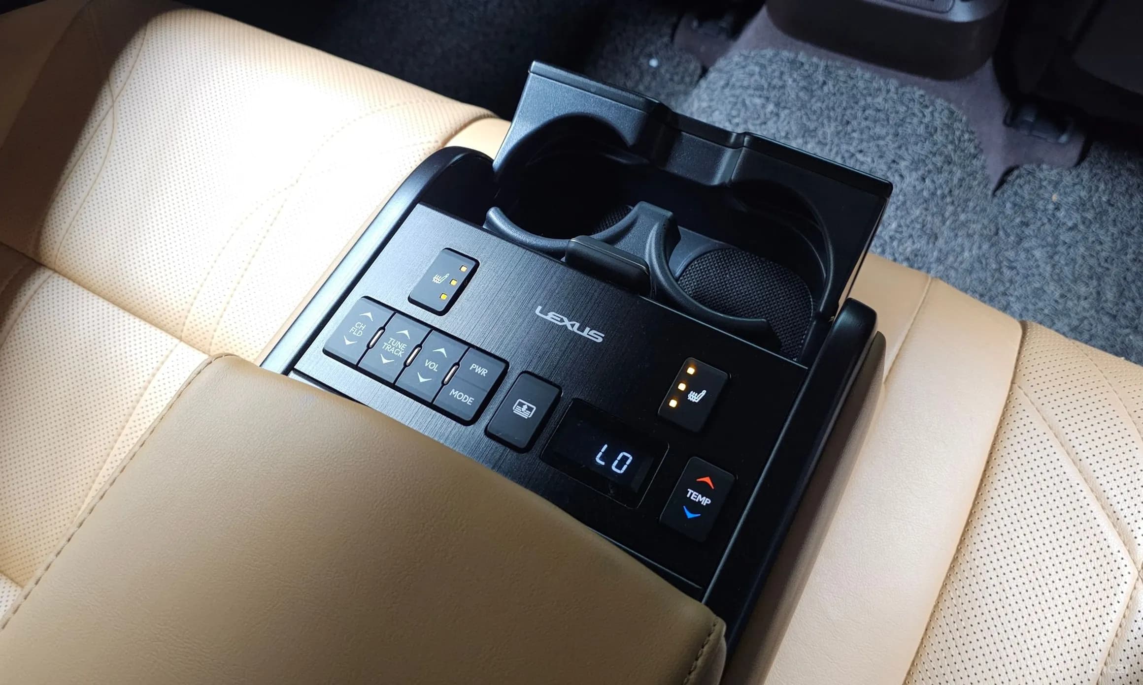 ES300h 7th Generation
