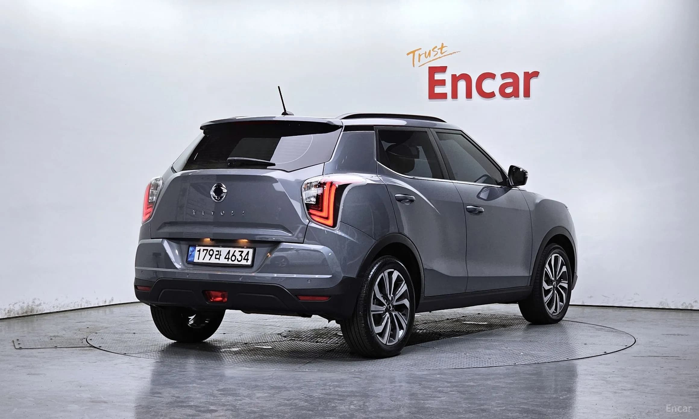 Berry New Tivoli