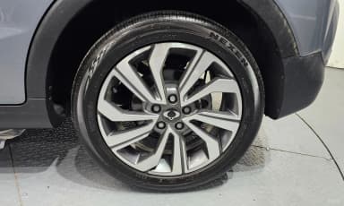 Berry New Tivoli