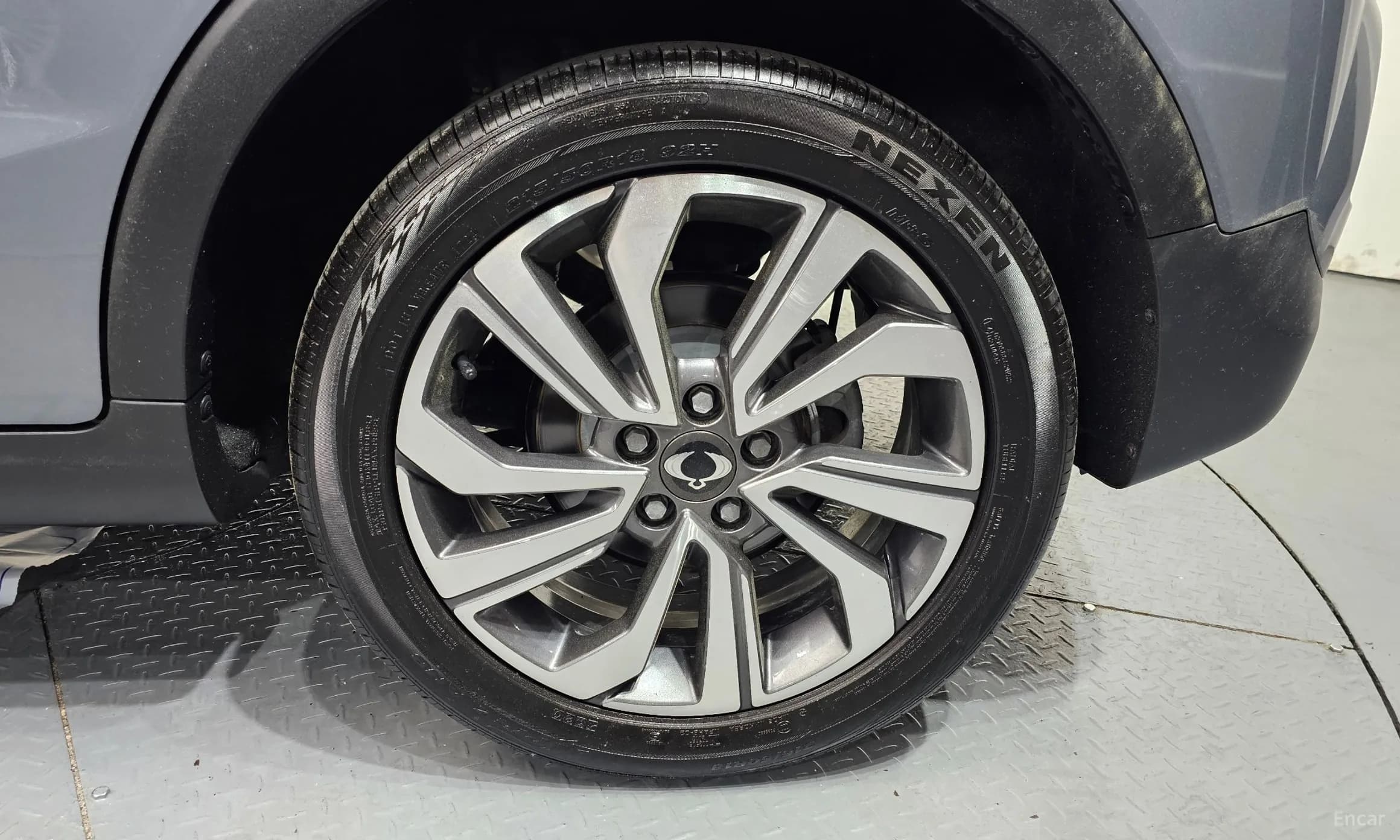 Berry New Tivoli
