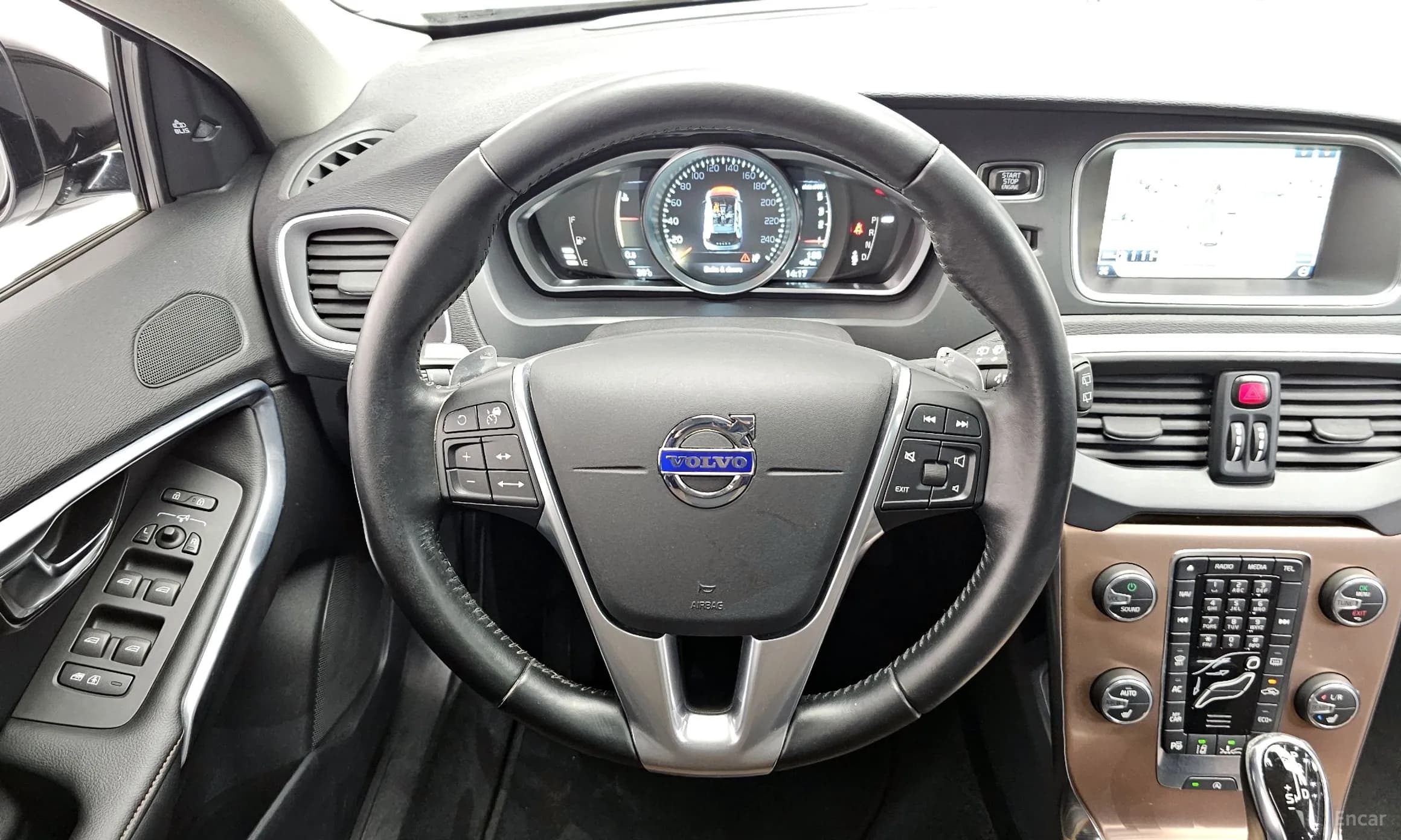 V40 Cross Country