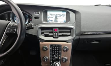 V40 Cross Country