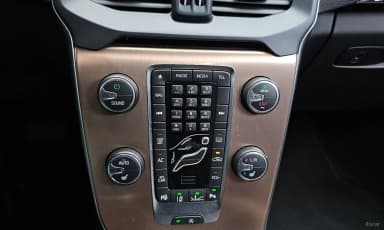 V40 Cross Country