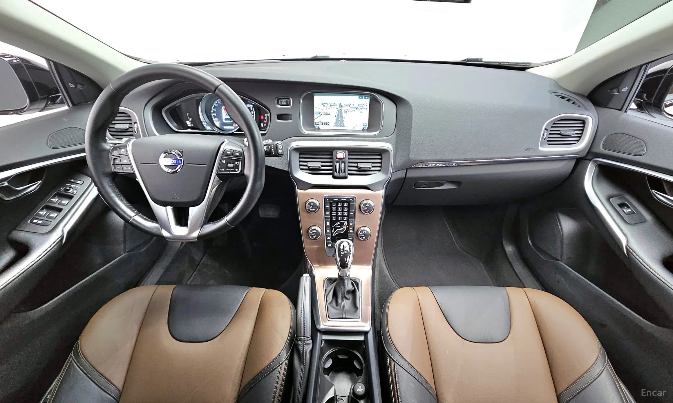 V40 Cross Country