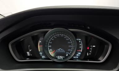 V40 Cross Country
