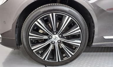 S90