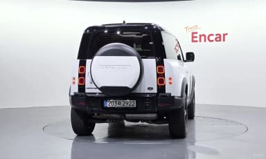 Defender (L663)