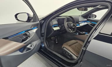 5 Series (G60)