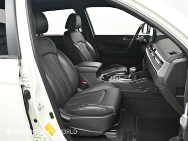 Rexton Sports Khan