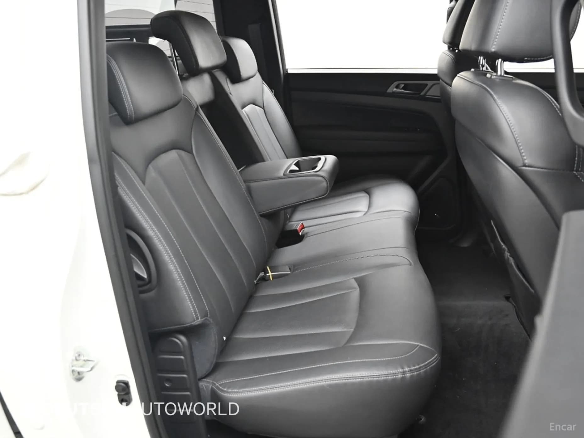 Rexton Sports Khan