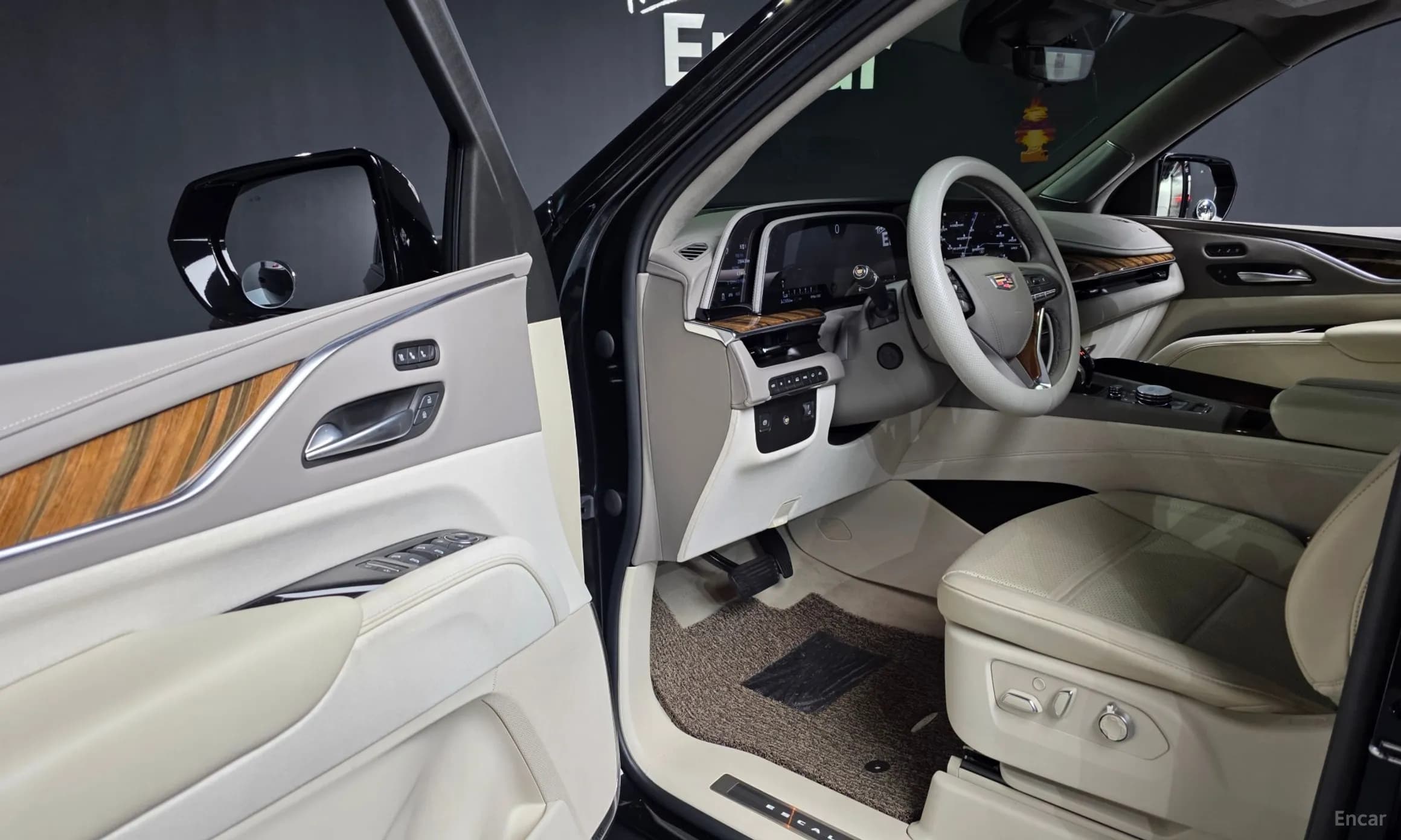 Escalade 5th Generation