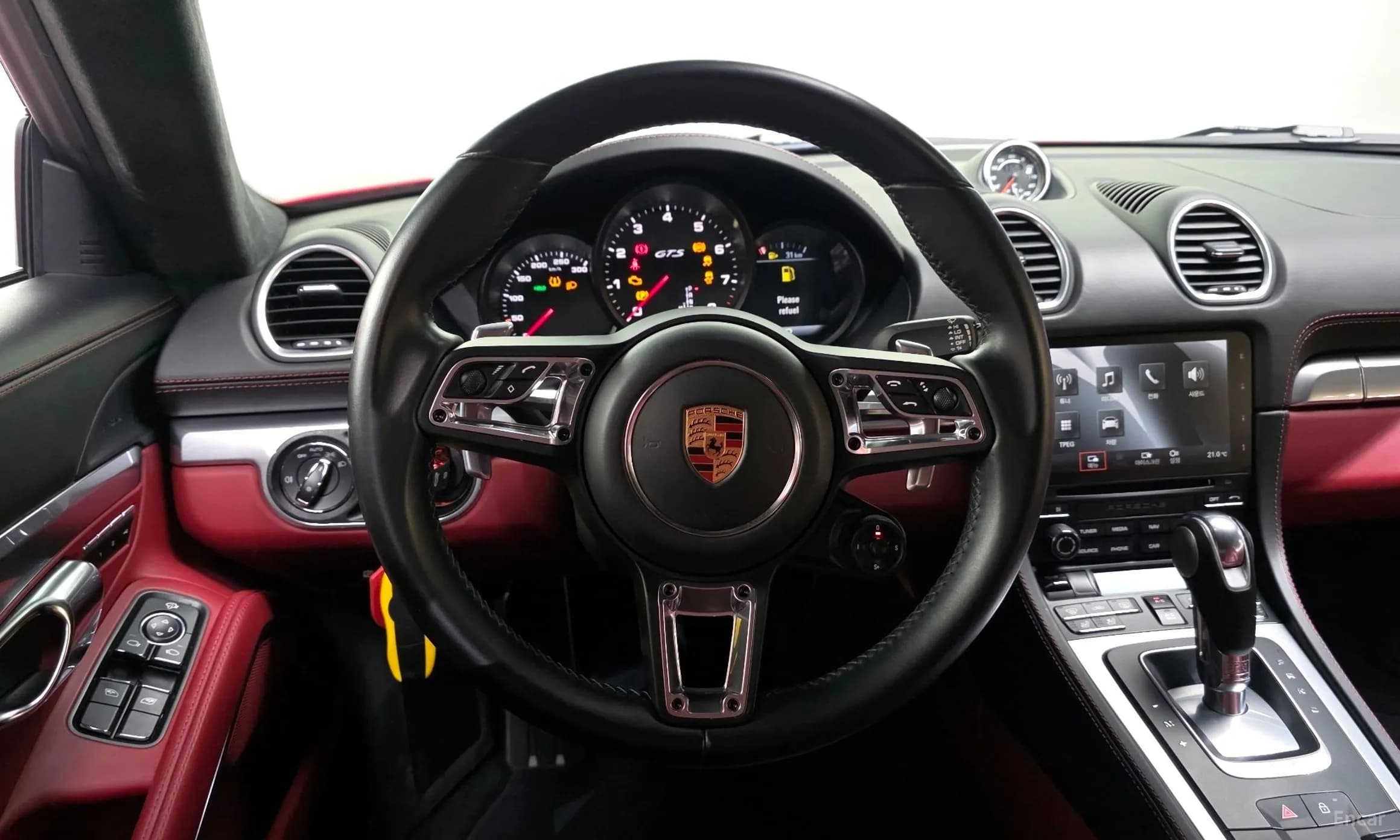 718 Cayman