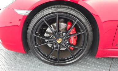 718 Cayman