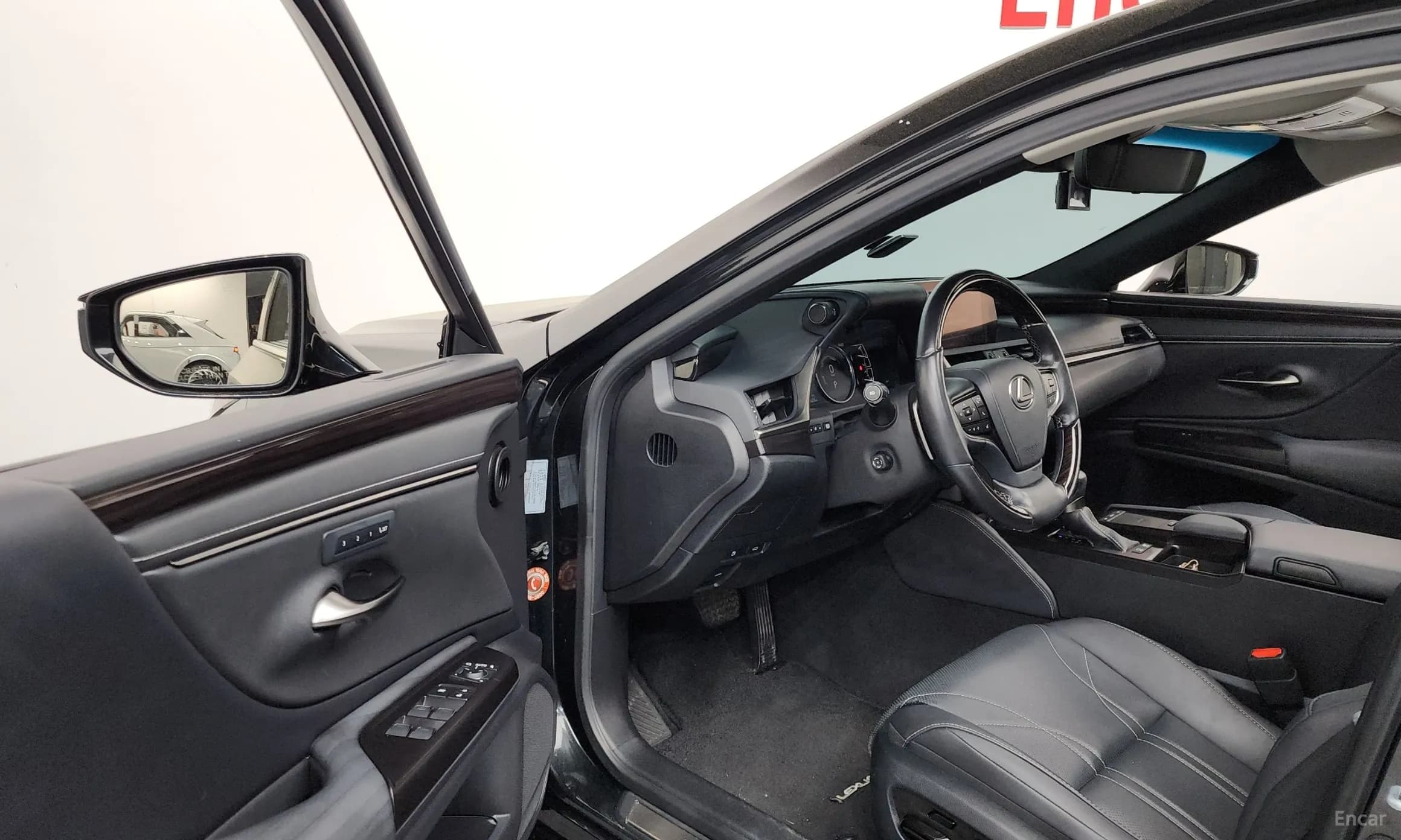 ES300h 7th Generation