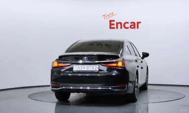ES300h 7th Generation