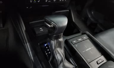 ES300h 7th Generation