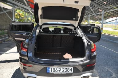 X4 (G02)