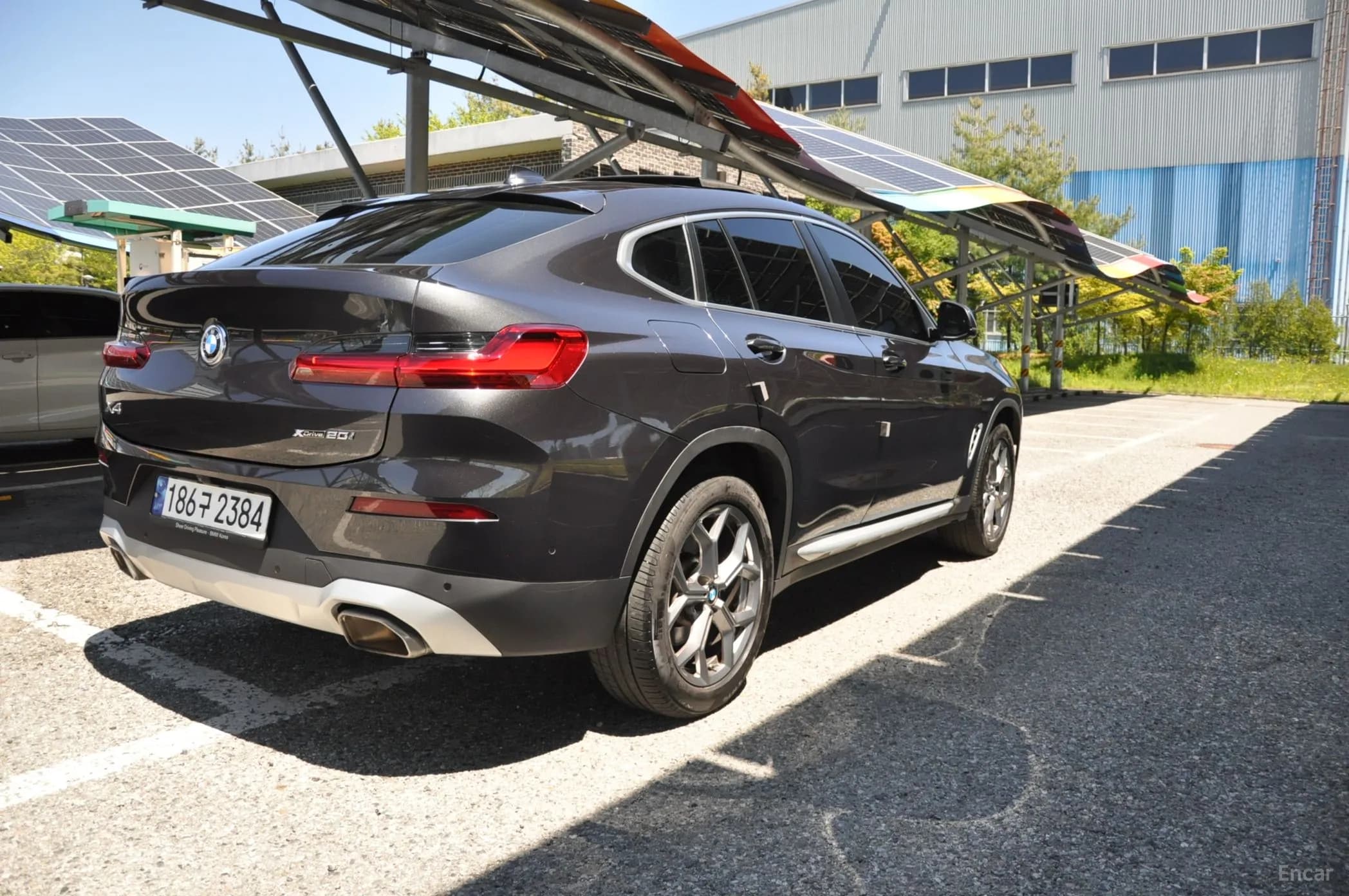 X4 (G02)