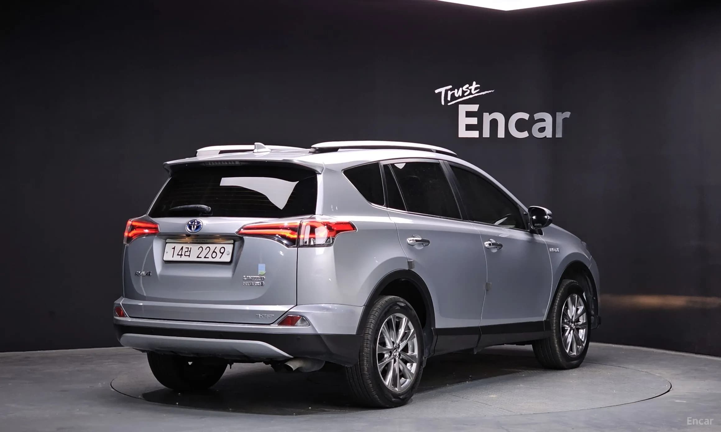 RAV4