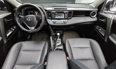 RAV4