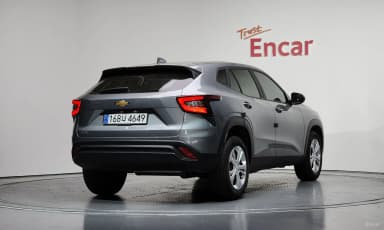 Trax Crossover