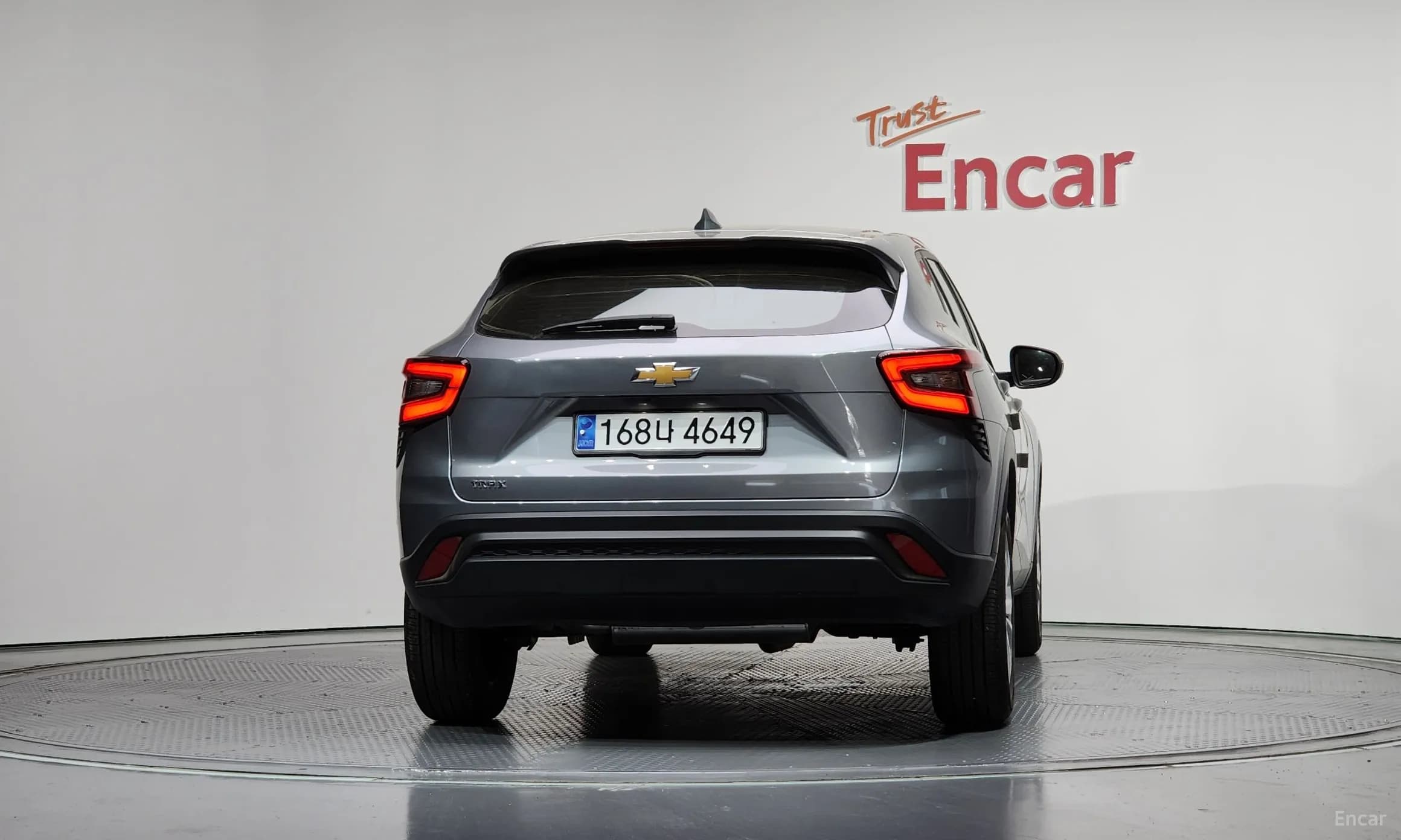 Trax Crossover