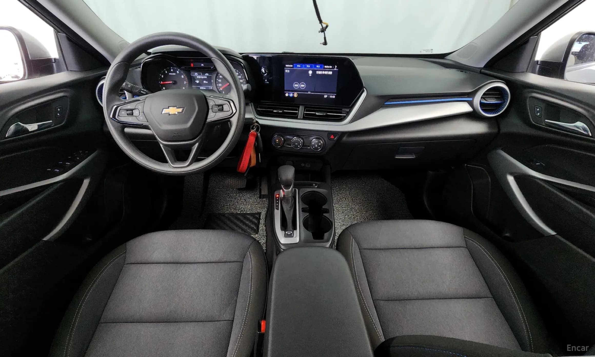 Trax Crossover