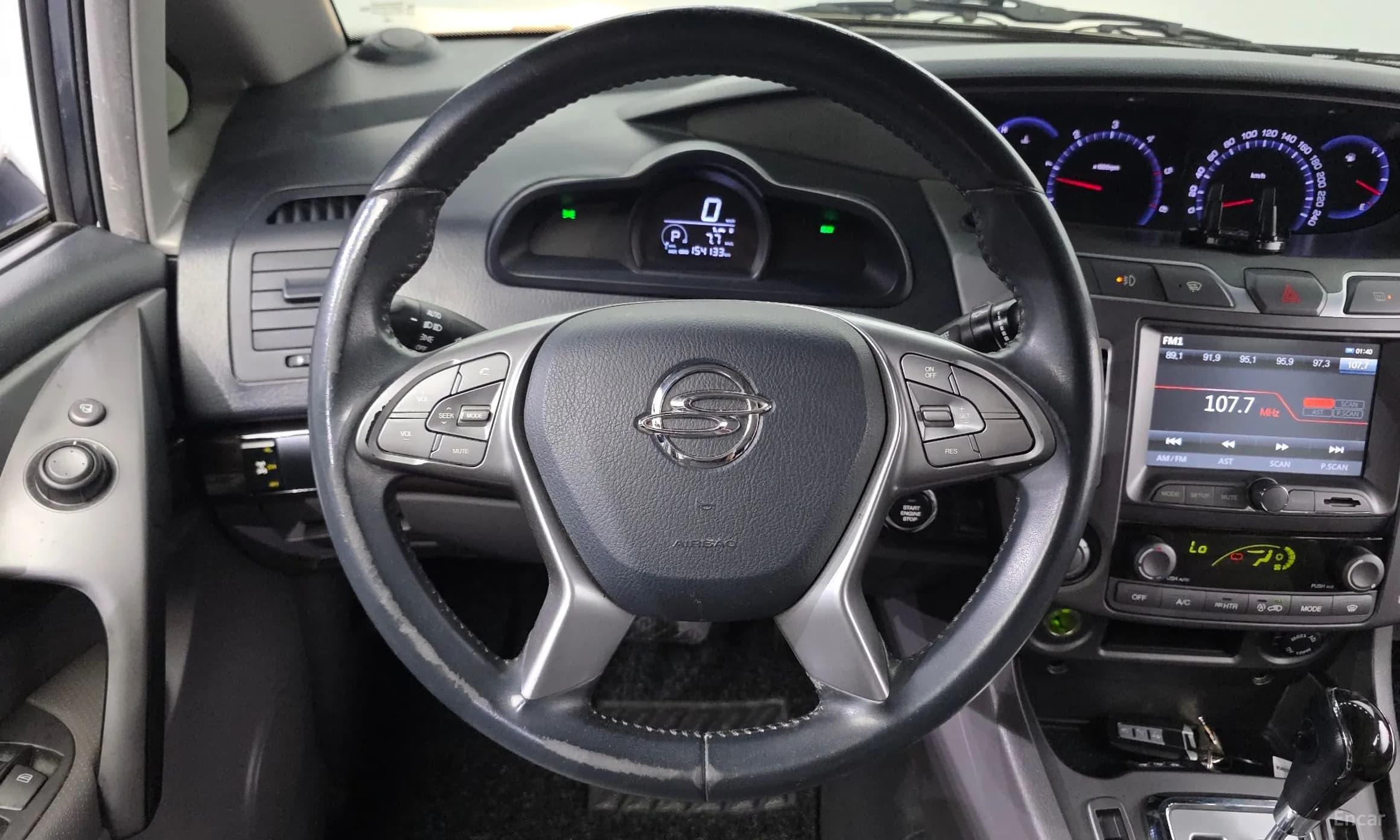 Korando Turismo