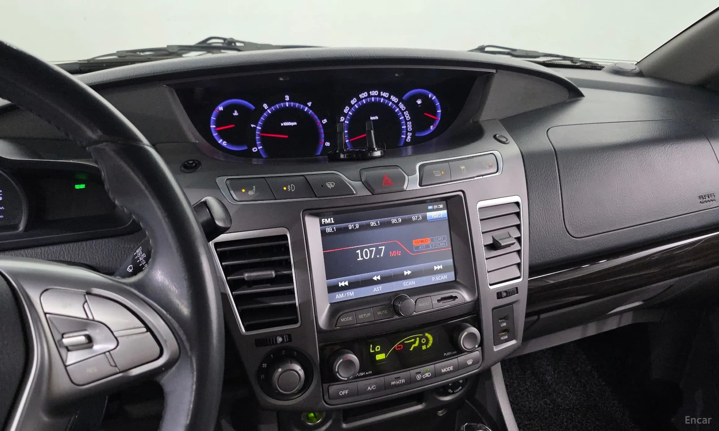 Korando Turismo