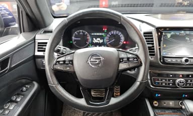 Rexton Sports Khan