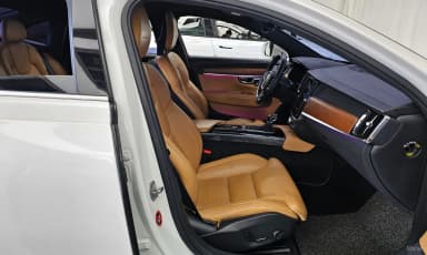 S90