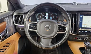 S90