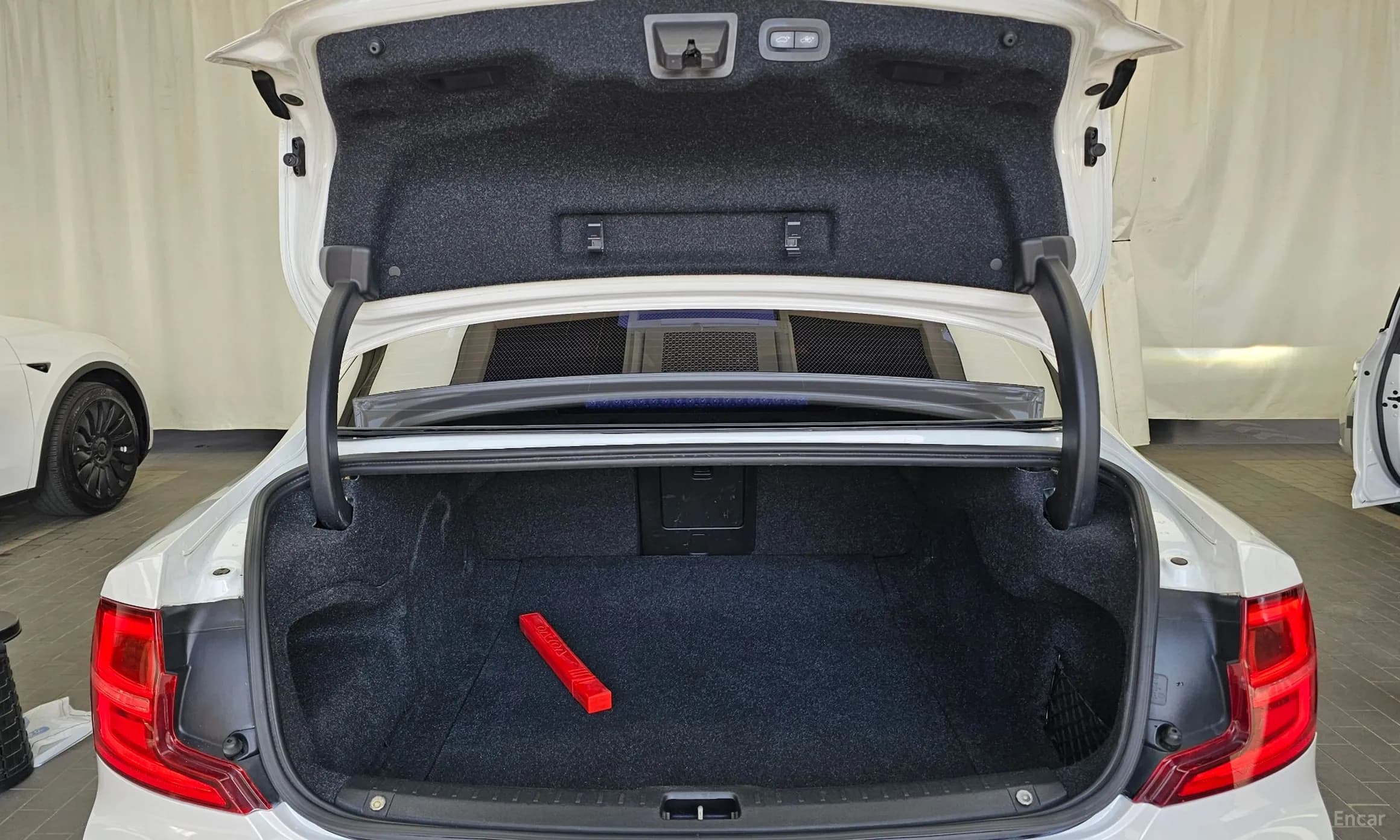 S90
