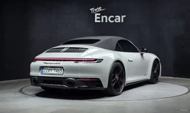 911 (992)
