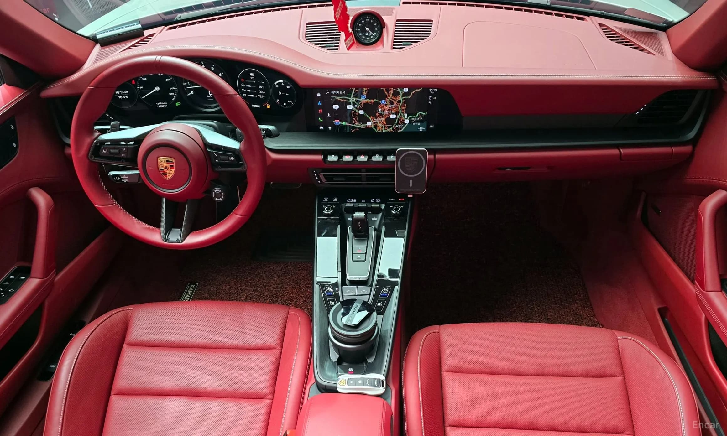 911 (992)