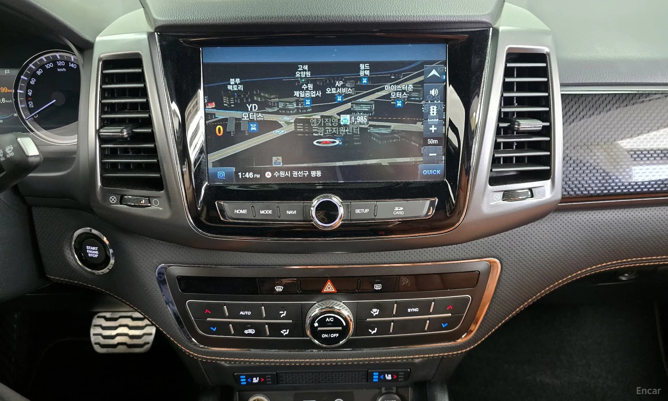 Rexton Sports Khan