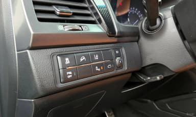 Rexton Sports Khan