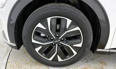 EV6