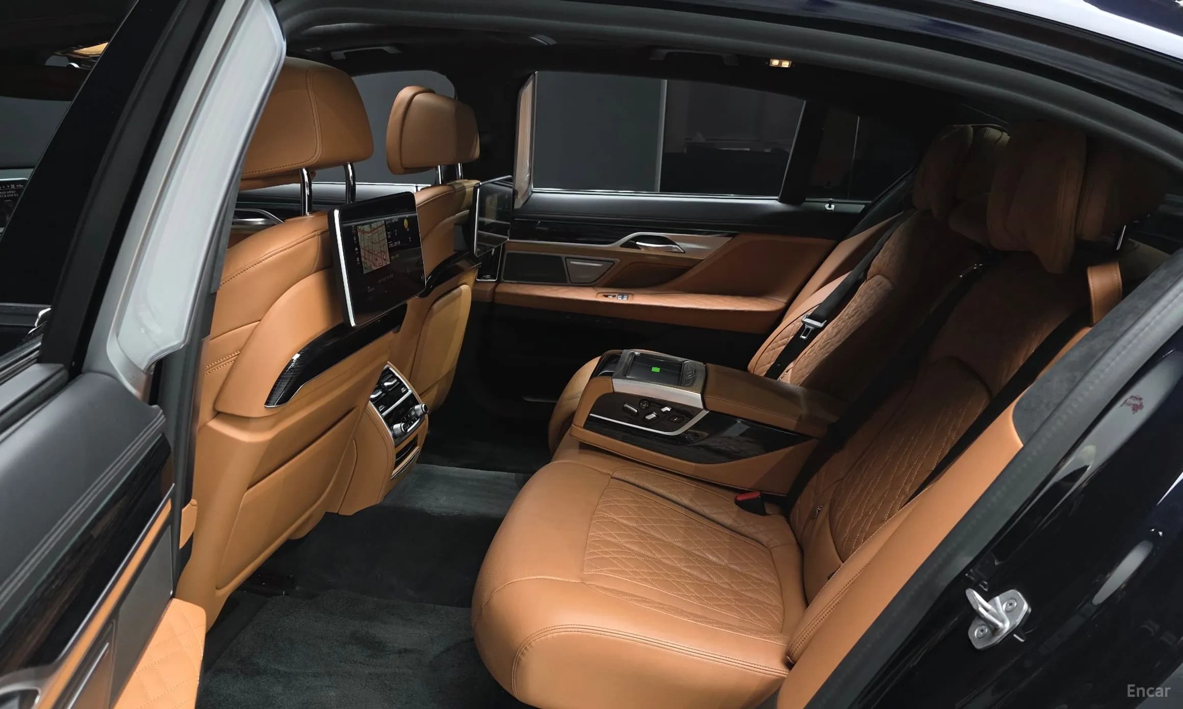 7 Series (G11)