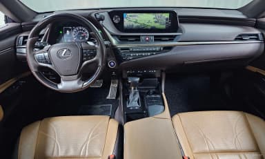 ES300h 7th Generation