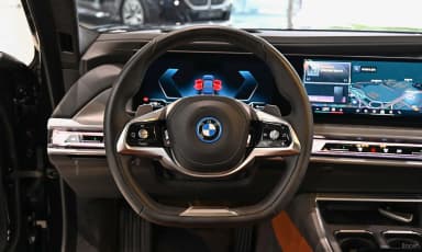 7 Series (G70)