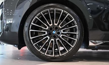 7 Series (G70)