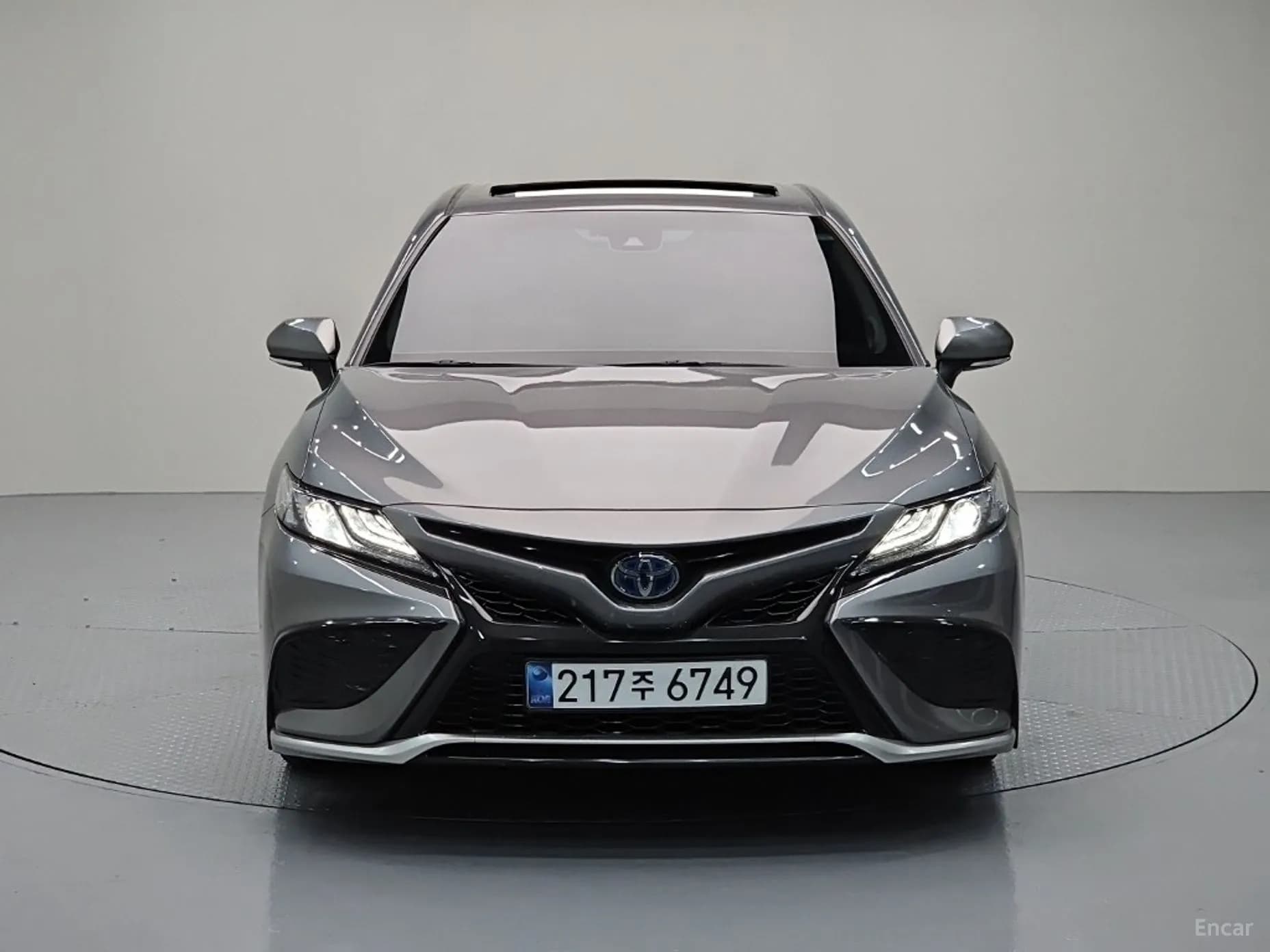 Camry (XV70)