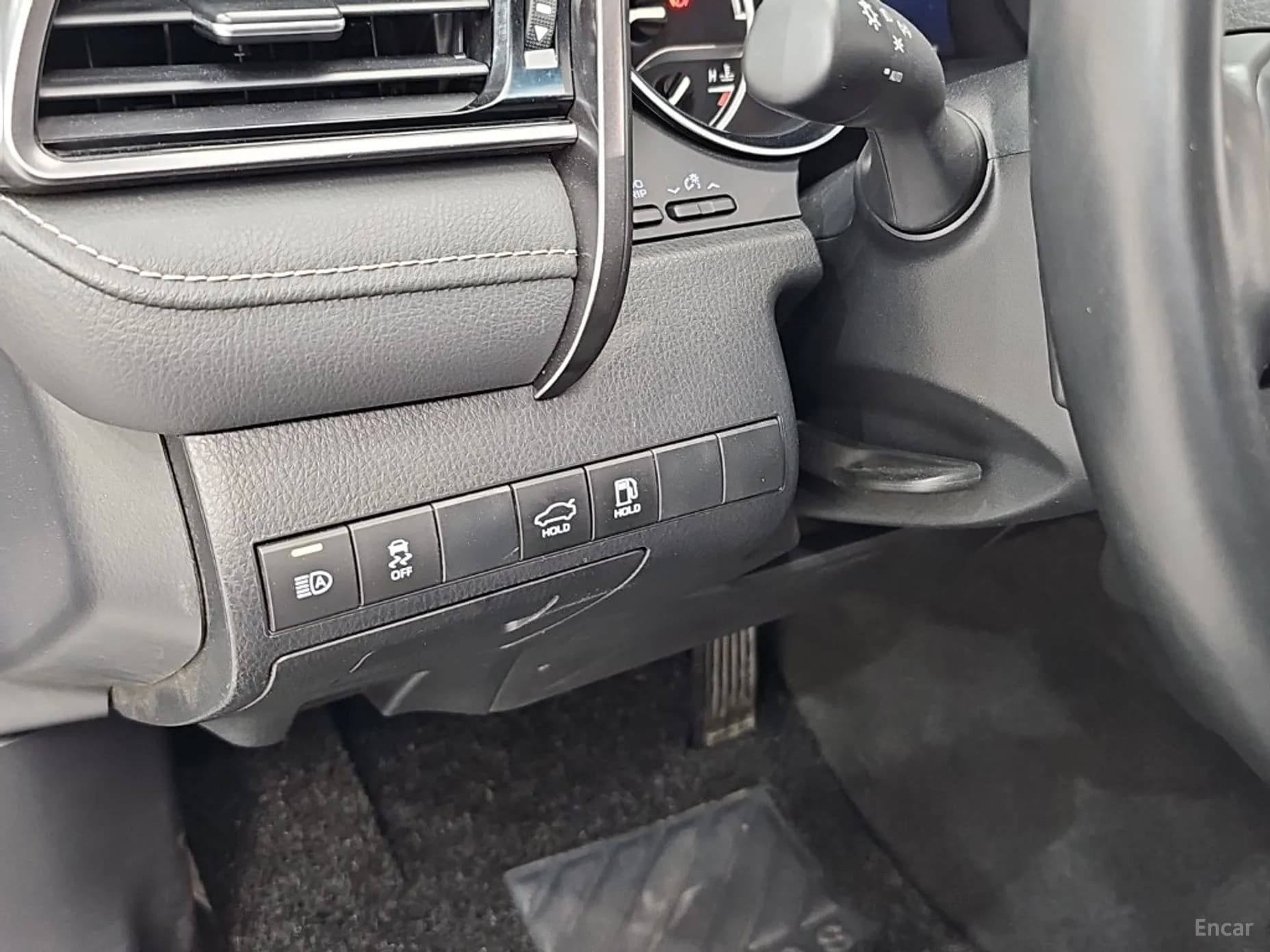 Camry (XV70)