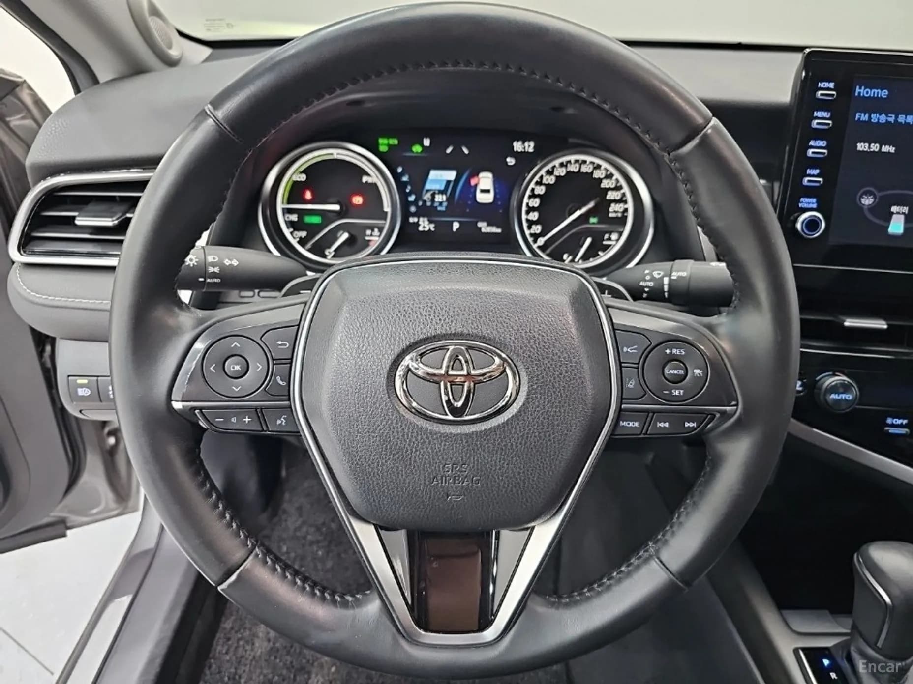 Camry (XV70)
